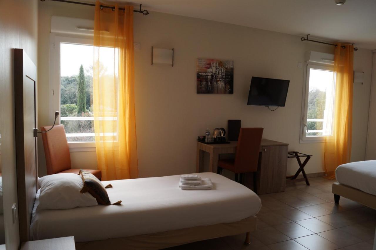 Hotel Restaurant Le Gardon - Pont Du Gard Collias المظهر الخارجي الصورة